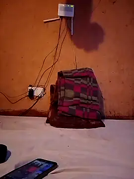 Snapshot of QUEEN-NAIMA chatting on 10-30-25, 10:35 QUEEN-NAIMA online show from 10-30-25, 10:35