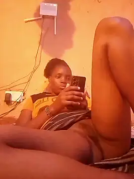 Snapshot of QUEEN-NAIMA chatting on 09-16-25, 04:52 QUEEN-NAIMA online show from 09-16-25, 04:52