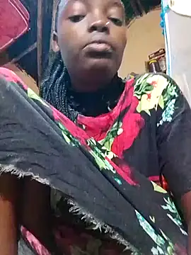 Snapshot of QUEEN-NAIMA chatting on 03-02-25, 03:24 QUEEN-NAIMA online show from 03-02-25, 03:24