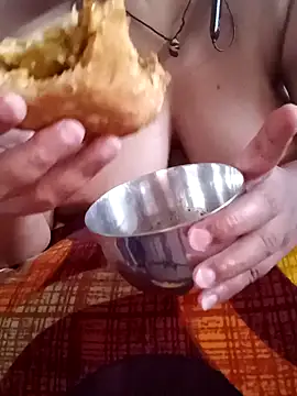 Snapshot of Dr_Kamsutra chatting on 09-29-25, 09:16 Dr Kamsutra online show from 09-29-25, 09:16