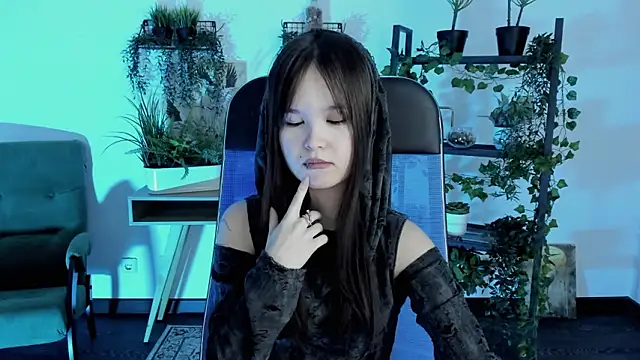 Elainebeness online show from 02-28-26, 07:46