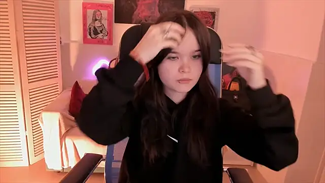 Elainebeness online show from 11-06-25, 07:29