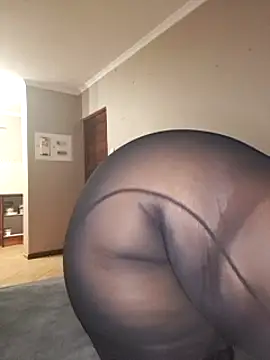 Snapshot of thicktash chatting on 03-16-25, 03:58 thicktash online show from 03-16-25, 03:58