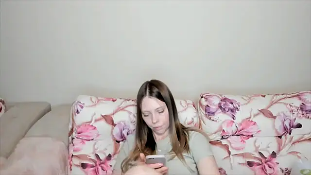 Snapshot of Sweetmojito chatting on 12-27-24, 02:04 Sweetmojito online show from 12-27-24, 02:04