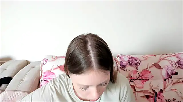 Snapshot of Sweetmojito chatting on 12-10-24, 04:56 Sweetmojito online show from 12-10-24, 04:56