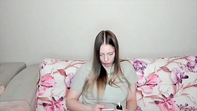 Snapshot of Sweetmojito chatting on 12-14-24, 01:27 Sweetmojito online show from 12-14-24, 01:27