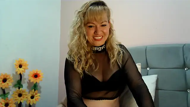 taylor198115 online show from 03-08-25, 06:54