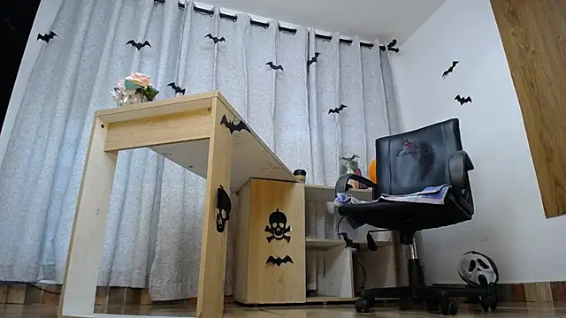 Kathleen Rodriguez online show from 10-24-25, 11:09