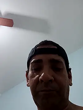 Snapshot of Gostozim7 chatting on 02-11-25, 05:16 Gostozim7 online show from 02-11-25, 05:16