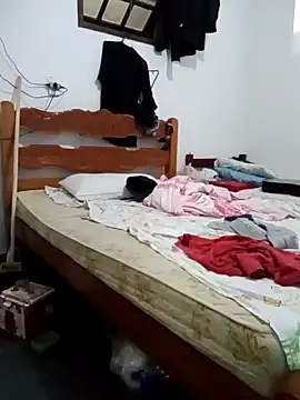 Snapshot of Gostozim7 chatting on 02-06-25, 01:05 Gostozim7 online show from 02-06-25, 01:05