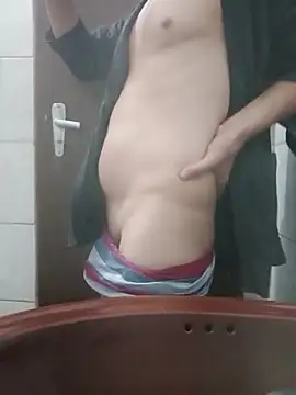 Snapshot of Gostozim7 chatting on 11-24-25, 06:19 Gostozim7 online show from 11-24-25, 06:19