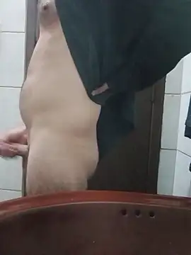 Snapshot of Gostozim7 chatting on 11-03-25, 02:06 Gostozim7 online show from 11-03-25, 02:06