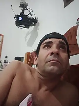 Snapshot of Gostozim7 chatting on 11-06-25, 04:27 Gostozim7 online show from 11-06-25, 04:27