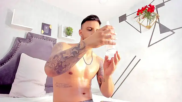 JackBlanco  online show from 09-18-25, 05:43