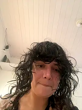 magalunabb online show from 09-27-25, 04:24