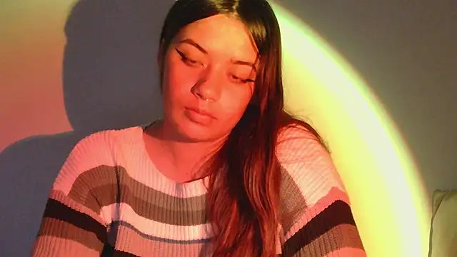Snapshot of Miss_oliviaa chatting on 02-11-25, 11:12 Miss oliviaa online show from 02-11-25, 11:12