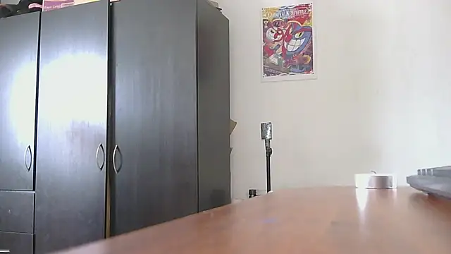 Snapshot of Miss_oliviaa chatting on 02-27-25, 03:05 Miss oliviaa online show from 02-27-25, 03:05