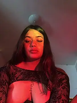 Snapshot of Miss_oliviaa chatting on 02-08-25, 07:49 Miss oliviaa online show from 02-08-25, 07:49