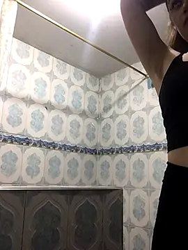 Snapshot of Miss_oliviaa chatting on 10-02-25, 11:02 Miss oliviaa online show from 10-02-25, 11:02