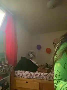 Miss oliviaa online show from 03-18-26, 08:53