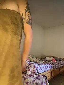 Miss oliviaa online show from 02-02-26, 08:41