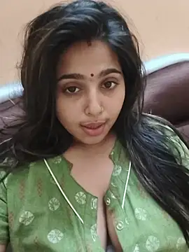 Snapshot of Sweet-Rani chatting on 07-21-26, 05:58 Sweet-Rani online show from 07-21-26, 05:58