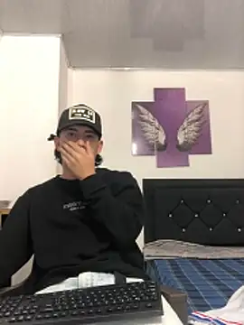 logannth online show from 04-08-26, 04:36