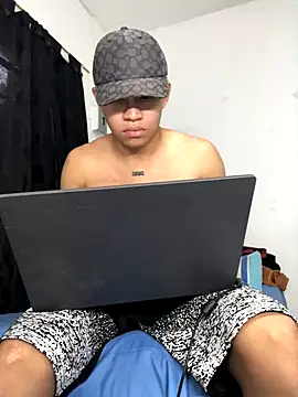 logannth online show from 11-23-25, 09:36