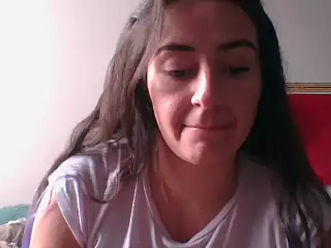 Snapshot of _karlie_kloss_ chatting on 02-15-25, 08:34 karlie kloss online show from 02-15-25, 08:34