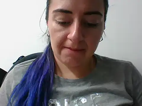 Snapshot of _karlie_kloss_ chatting on 02-13-25, 12:35 karlie kloss online show from 02-13-25, 12:35