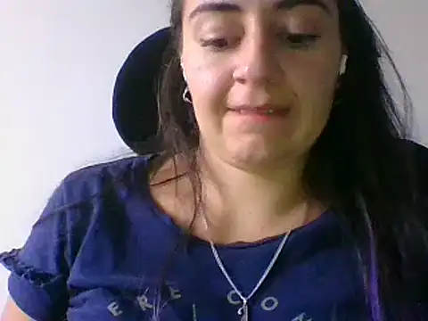 Snapshot of _karlie_kloss_ chatting on 01-29-25, 10:32 karlie kloss online show from 01-29-25, 10:32