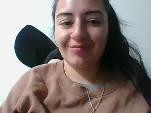 Snapshot of _karlie_kloss_ chatting on 02-03-25, 01:09 karlie kloss online show from 02-03-25, 01:09