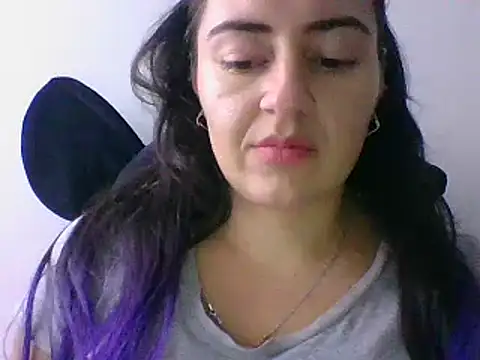 Snapshot of _karlie_kloss_ chatting on 01-21-25, 08:11 karlie kloss online show from 01-21-25, 08:11