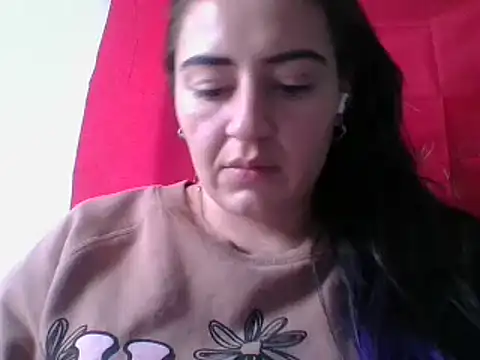 Snapshot of _karlie_kloss_ chatting on 03-20-25, 08:19 karlie kloss online show from 03-20-25, 08:19