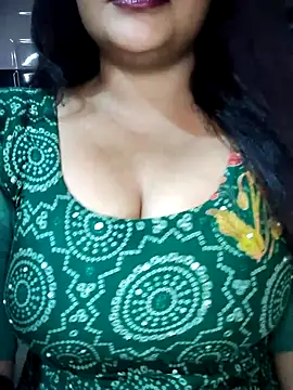 Snapshot of cutepragya2 chatting on 05-05-26, 09:23 cutepragya2 online show from 05-05-26, 09:23