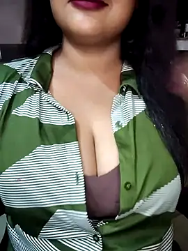 Snapshot of cutepragya2 chatting on 05-14-26, 05:15 cutepragya2 online show from 05-14-26, 05:15