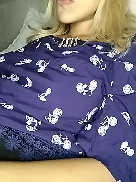 fofinhaa12 online show from 03-19-25, 12:15