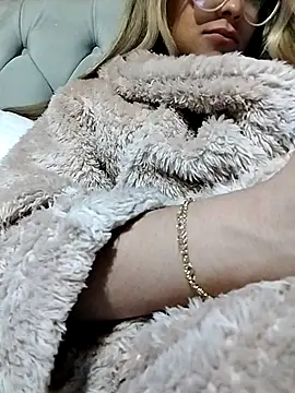 fofinhaa12 online show from 11-06-25, 12:36