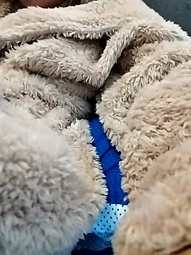 fofinhaa12 online show from 10-25-25, 01:45