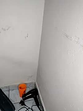 fofinhaa12 online show from 04-10-26, 01:56