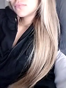 fofinhaa12 online show from 11-15-25, 08:35