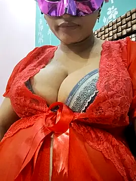 bigtitsqueen online show from 11-14-25, 04:49
