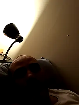 Snapshot of pelarrico12 chatting on 10-18-25, 05:53 pelarrico12 online show from 10-18-25, 05:53