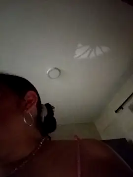 MirandaSoto online show from 12-21-25, 05:42