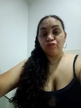 MirandaSoto online show from 03-07-26, 05:47