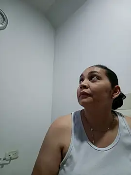 MirandaSoto online show from 05-05-26, 03:31