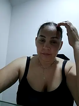 MirandaSoto online show from 10-17-25, 03:54