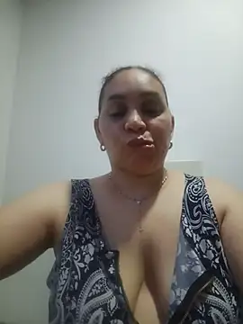 MirandaSoto online show from 07-09-26, 04:24