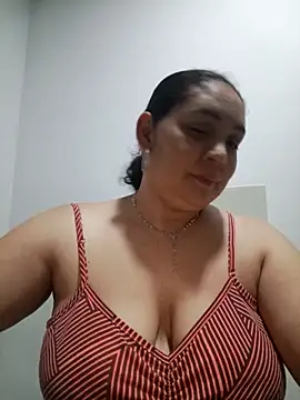 MirandaSoto online show from 10-29-25, 03:27