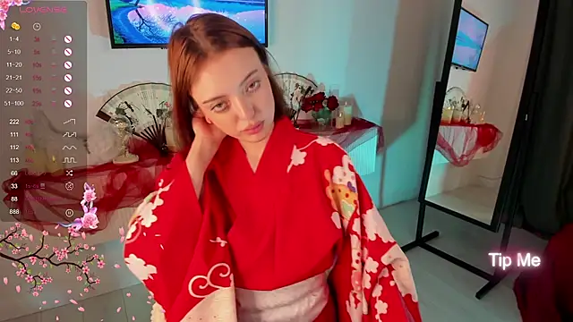 Snapshot of ellyford chatting on 03-18-25, 05:33 ellyford online show from 03-18-25, 05:33